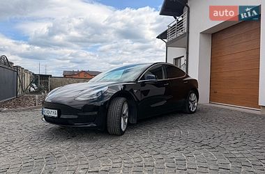Седан Tesla Model 3 2019 в Тернополе