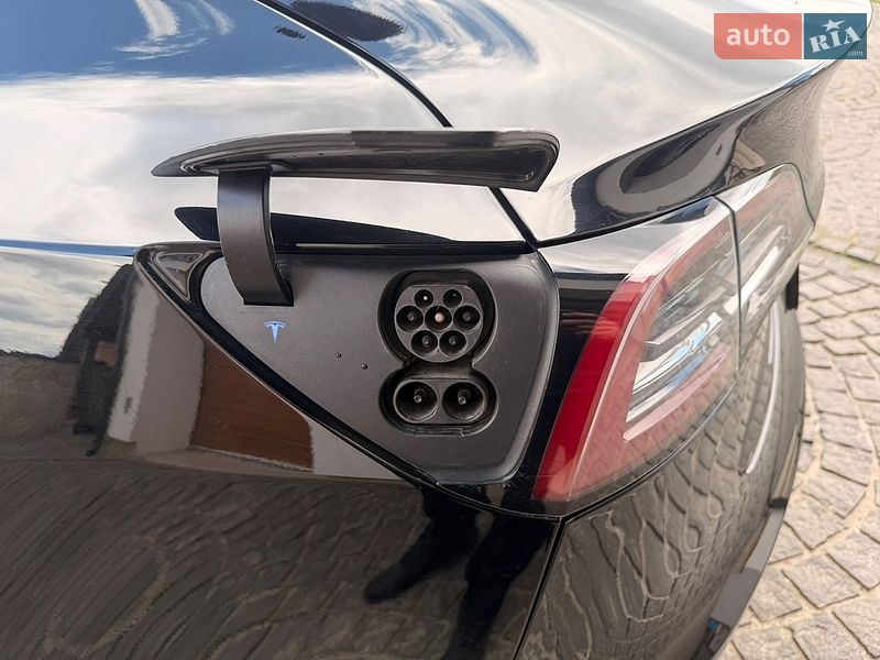 Седан Tesla Model 3 2019 в Тернополе