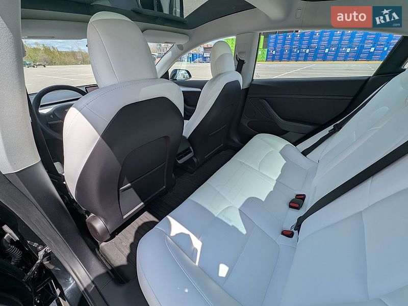 Седан Tesla Model 3 2022 в Каменец-Подольском