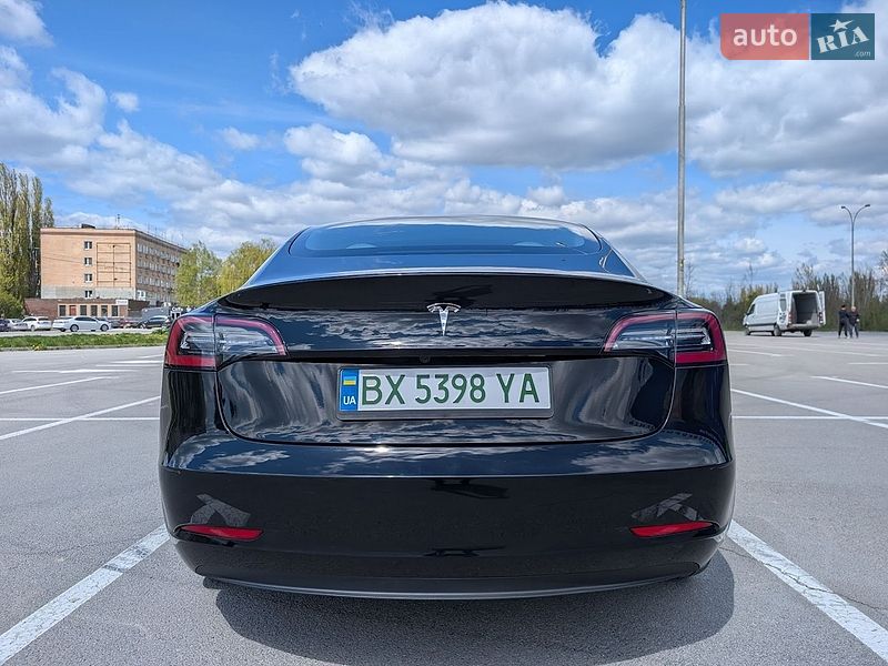Седан Tesla Model 3 2022 в Каменец-Подольском