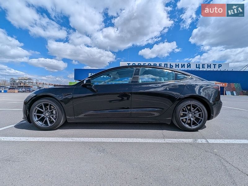 Седан Tesla Model 3 2022 в Каменец-Подольском