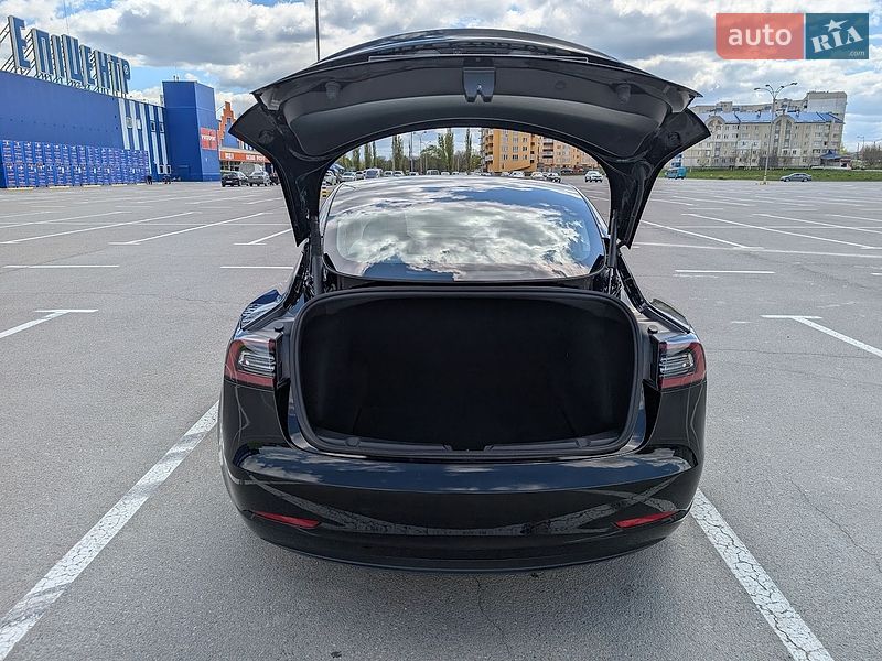 Седан Tesla Model 3 2022 в Каменец-Подольском