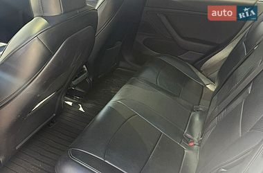 Седан Tesla Model 3 2019 в Харкові