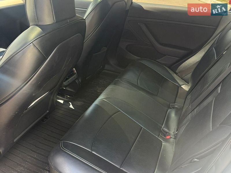 Седан Tesla Model 3 2019 в Харкові