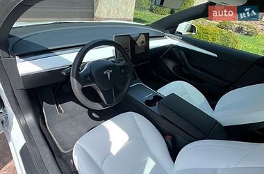 Седан Tesla Model 3 2023 в Києві