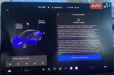 Седан Tesla Model 3 2018 в Рокитном