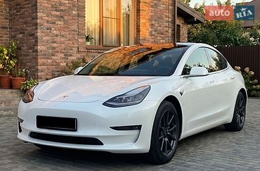 Седан Tesla Model 3 2020 в Кропивницком