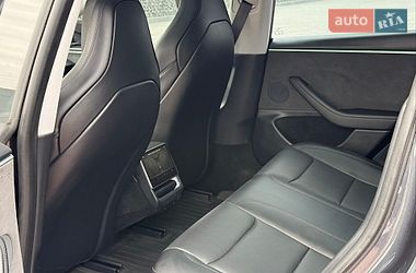 Седан Tesla Model 3 2024 в Ірпені