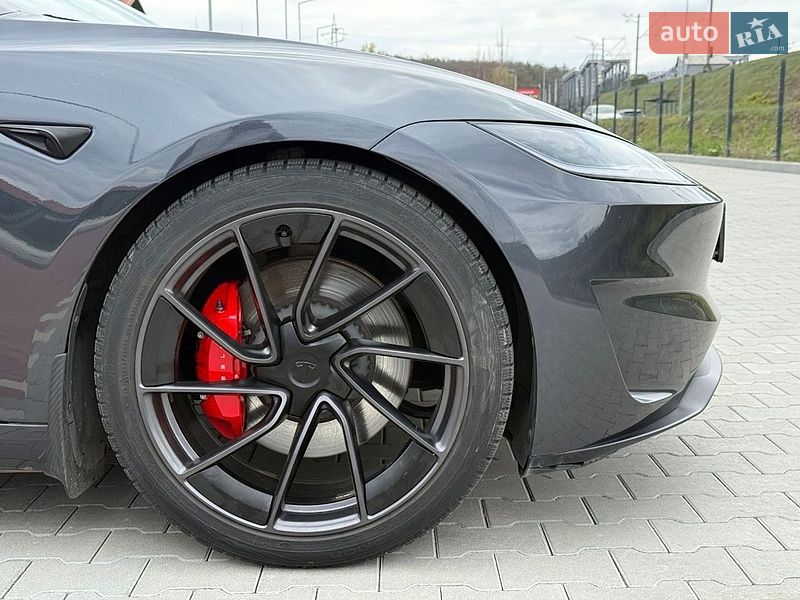Седан Tesla Model 3 2024 в Ірпені