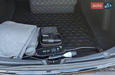 Седан Tesla Model 3 2020 в Києві