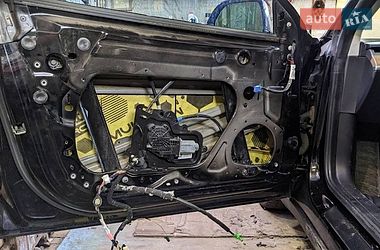 Седан Tesla Model 3 2020 в Києві