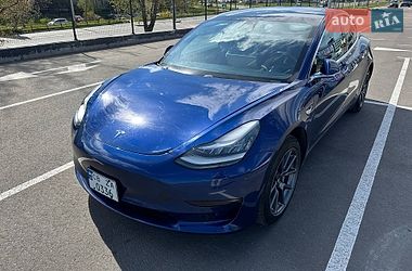 Седан Tesla Model 3 2020 в Чернигове