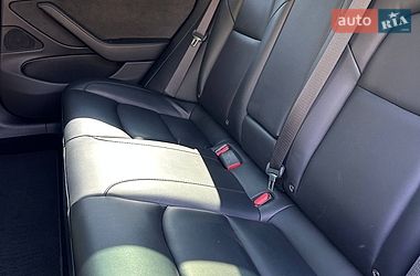 Седан Tesla Model 3 2020 в Киеве