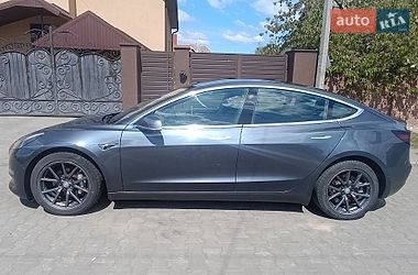 Седан Tesla Model 3 2018 в Луцке