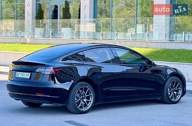 Седан Tesla Model 3 2019 в Дніпрі