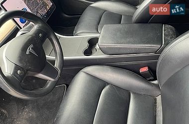 Седан Tesla Model 3 2018 в Киеве