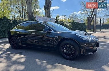 Седан Tesla Model 3 2019 в Одессе
