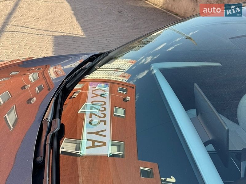 Седан Tesla Model 3 2021 в Харкові