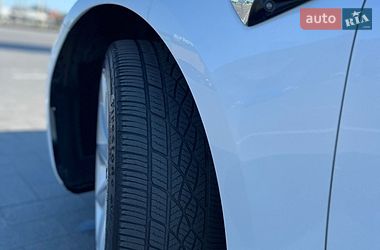 Седан Tesla Model 3 2019 в Луцьку