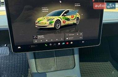 Седан Tesla Model 3 2022 в Ивано-Франковске