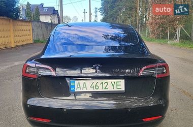 Седан Tesla Model 3 2018 в Киеве