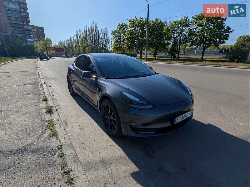 Седан Tesla Model 3 2018 в Днепре