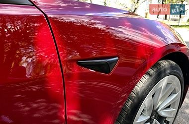 Седан Tesla Model 3 2021 в Золочеве