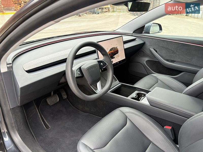 Седан Tesla Model 3 2025 в Рівному фото 10 Седан Tesla Model 3 2025 в Рівному