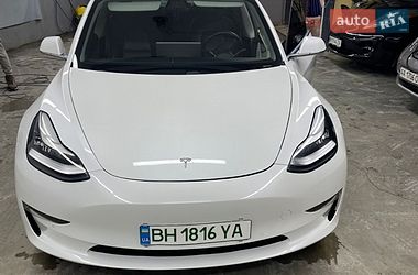 Седан Tesla Model 3 2019 в Одессе