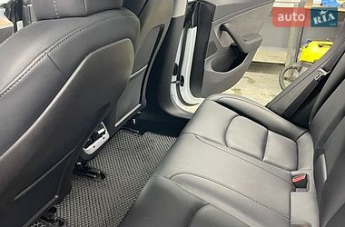 Седан Tesla Model 3 2019 в Одессе