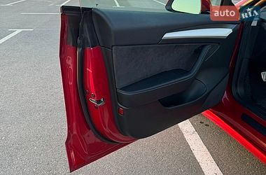 Седан Tesla Model 3 2022 в Киеве
