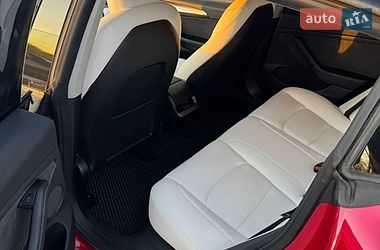 Седан Tesla Model 3 2022 в Киеве