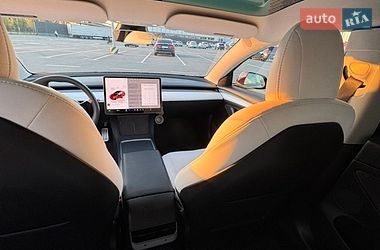 Седан Tesla Model 3 2022 в Киеве