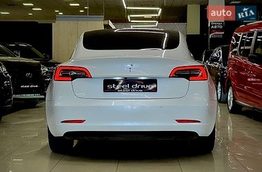 Седан Tesla Model 3 2019 в Николаеве