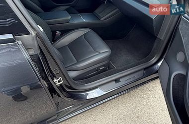 Седан Tesla Model 3 2024 в Ивано-Франковске