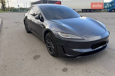 Седан Tesla Model 3 2024 в Ивано-Франковске