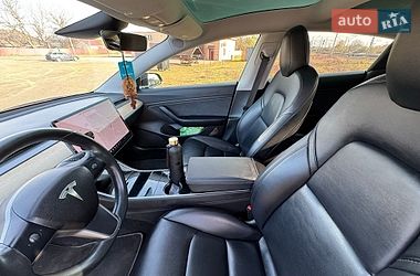 Седан Tesla Model 3 2018 в Киеве