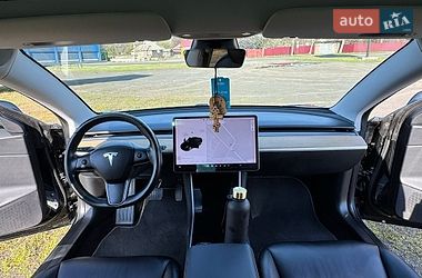 Седан Tesla Model 3 2018 в Киеве