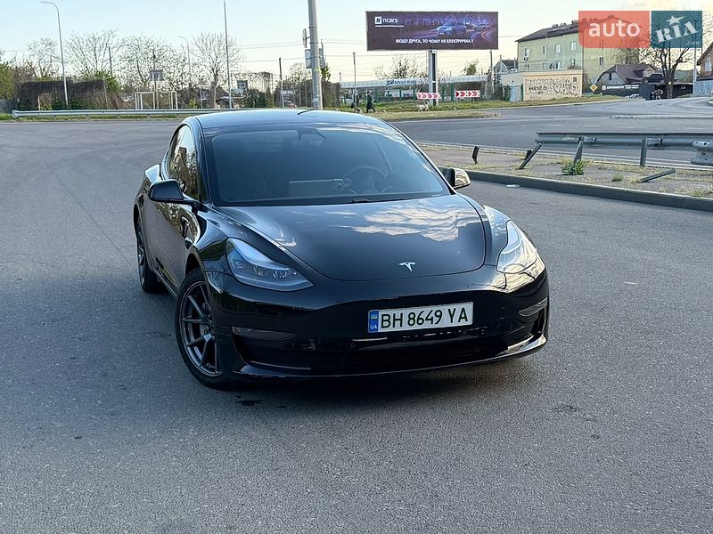 Седан Tesla Model 3 2020 в Одессе