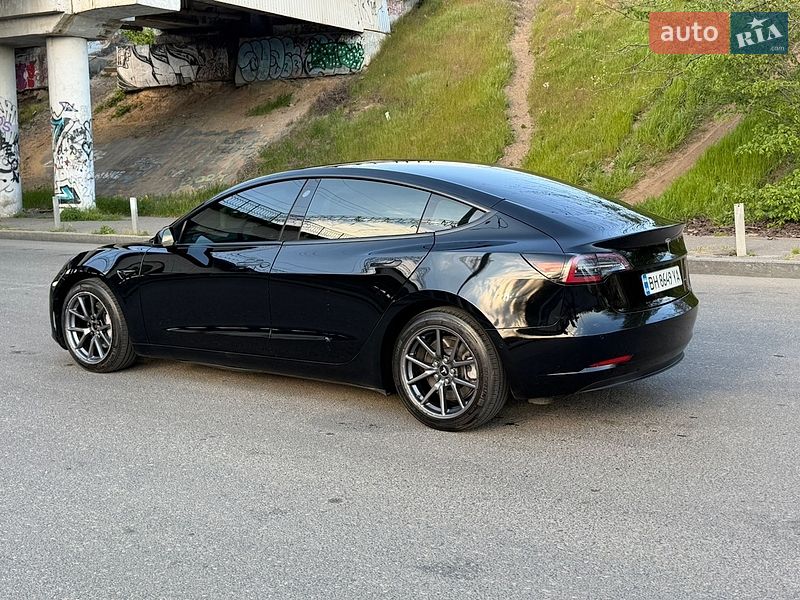 Седан Tesla Model 3 2020 в Одессе