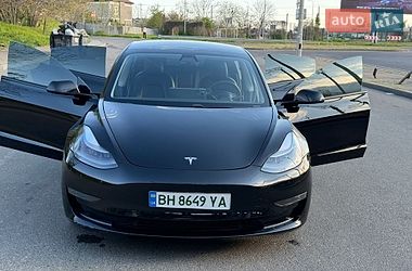 Седан Tesla Model 3 2020 в Одессе