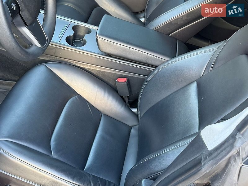 Седан Tesla Model 3 2020 в Одессе