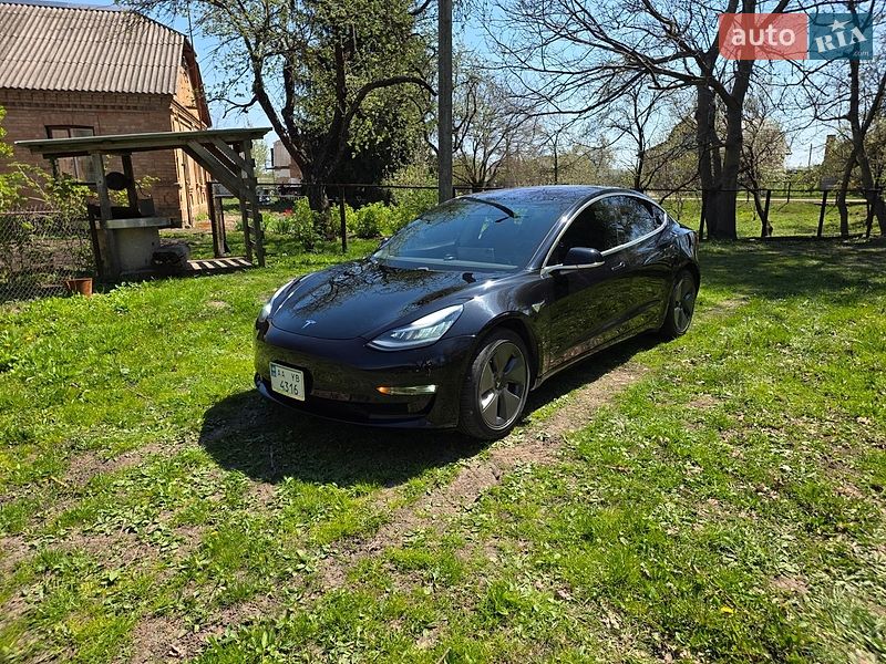 Tesla Model 3 2018