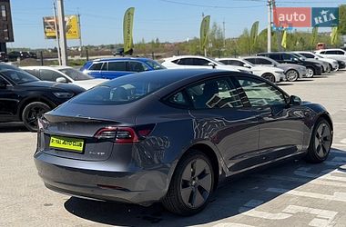 Седан Tesla Model 3 2023 в Львове