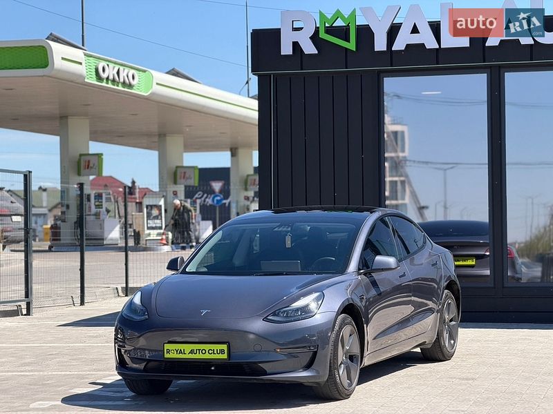 Tesla Model 3 2023