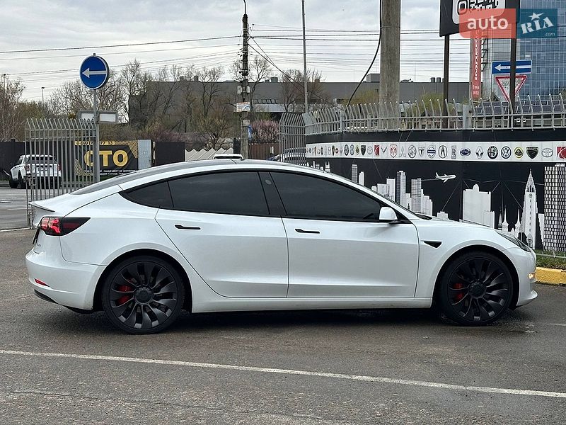 Седан Tesla Model 3 2021 в Чернігові фото 5 Седан Tesla Model 3 2021 в Чернігові