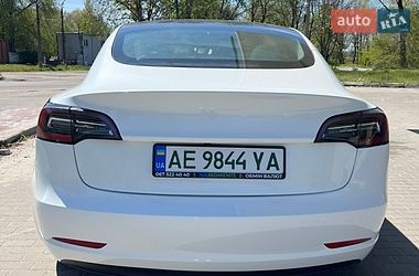 Седан Tesla Model 3 2023 в Днепре