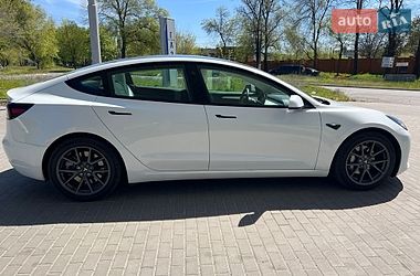 Седан Tesla Model 3 2023 в Днепре