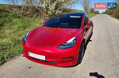 Седан Tesla Model 3 2018 в Тернополі
