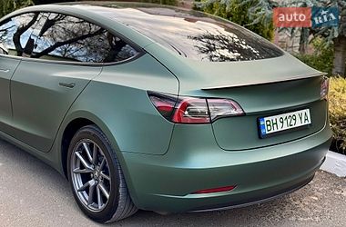 Седан Tesla Model 3 2023 в Одессе